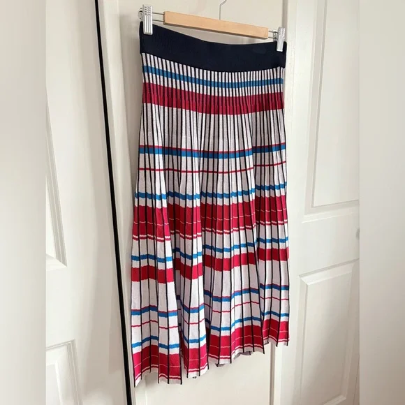 BANANA REPUBLIC Pleated Knit Midi Skirt | Striped | Petite S - Picture 2 of 5
